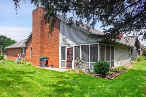 274 Golf Court Greenwood IN 46143