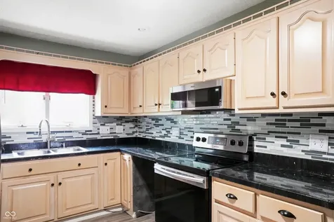 274 Golf Court Greenwood IN 46143