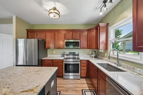 3382 Firethorn Drive Whitestown IN 46075