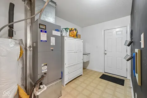 3382 Firethorn Drive Whitestown IN 46075