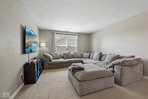 3382 Firethorn Drive Whitestown IN 46075
