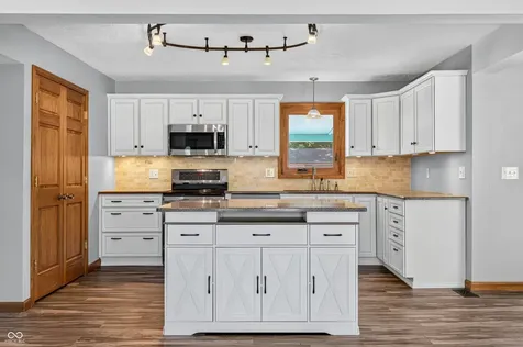 615 W 7th Street Seymour IN 47274