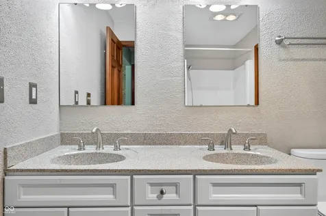 615 W 7th Street Seymour IN 47274