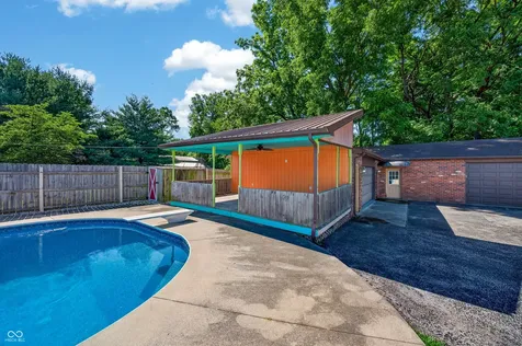 615 W 7th Street Seymour IN 47274