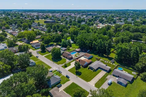 615 W 7th Street Seymour IN 47274