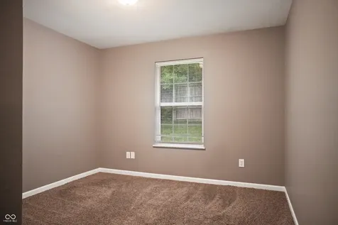 5828 Victory Avenue Indianapolis IN 46203