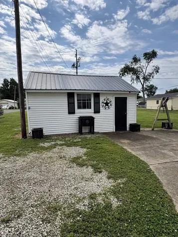 1530 N Eastern Avenue Connersville IN 47331