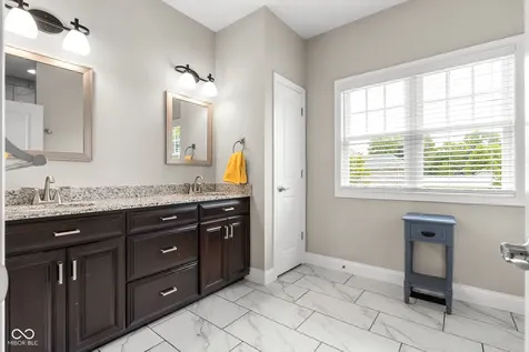 5775 Victory Drive Columbus IN 47203