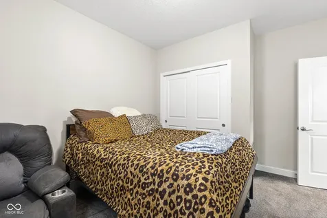 5775 Victory Drive Columbus IN 47203