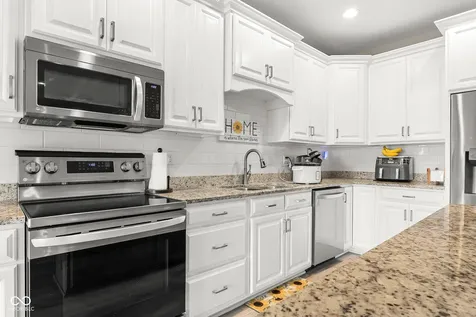 5775 Victory Drive Columbus IN 47203