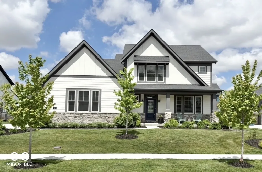 52 Henbury Court Westfield IN 46074