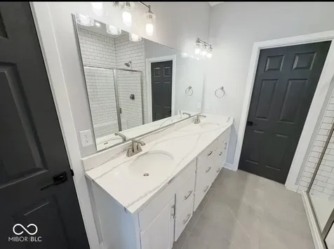 52 Henbury Court Westfield IN 46074