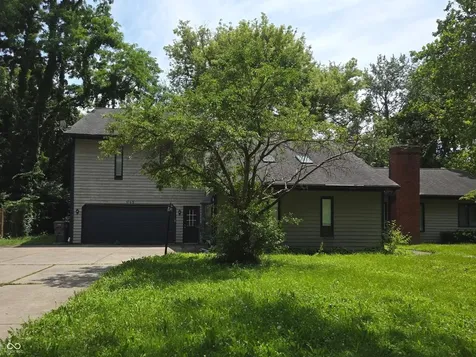 945 Fox Hill Drive Indianapolis IN 46228