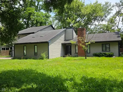 945 Fox Hill Drive Indianapolis IN 46228