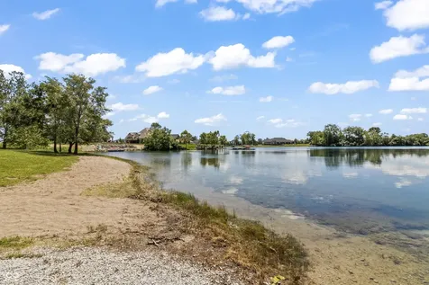 7179 N Lakeshore Drive Greenfield IN 46140