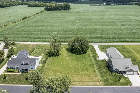 7179 N Lakeshore Drive Greenfield IN 46140