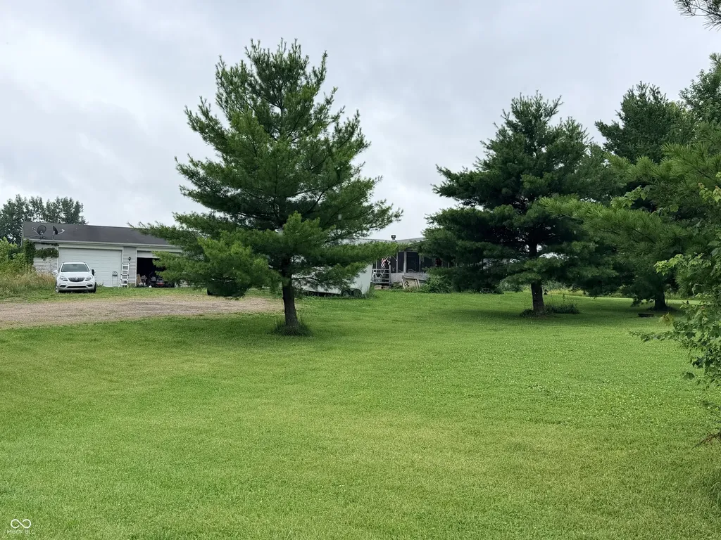 5130 S The Farm Road Rushville IN 46173