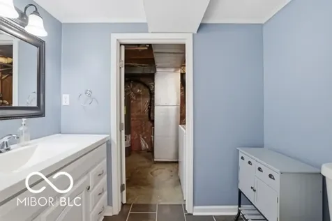 5336 Concho Drive Indianapolis IN 46237