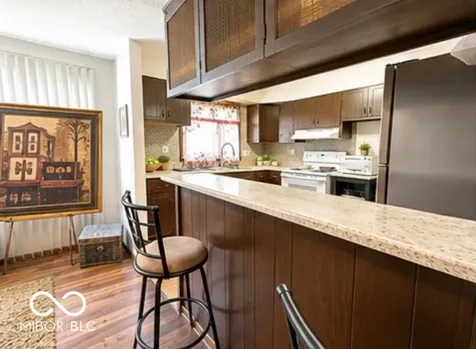 7318 E 34th Place Indianapolis IN 46226