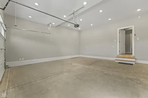 213 Mcnair Road Whiteland IN 46184