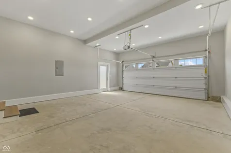 213 Mcnair Road Whiteland IN 46184