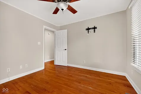 9443 Ridgecreek Court Indianapolis IN 46256