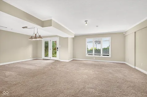 9443 Ridgecreek Court Indianapolis IN 46256