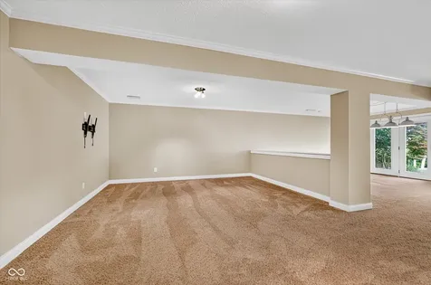 9443 Ridgecreek Court Indianapolis IN 46256