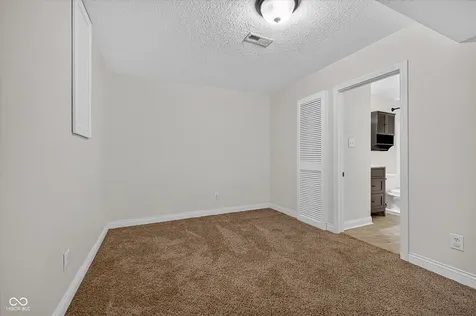 9443 Ridgecreek Court Indianapolis IN 46256