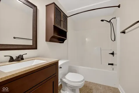 9443 Ridgecreek Court Indianapolis IN 46256