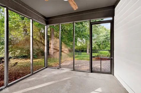 9443 Ridgecreek Court Indianapolis IN 46256