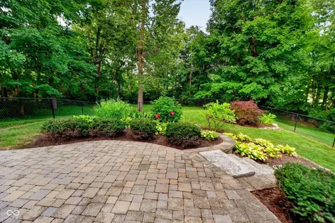 9443 Ridgecreek Court Indianapolis IN 46256
