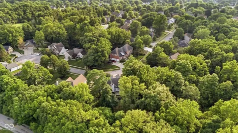 9443 Ridgecreek Court Indianapolis IN 46256