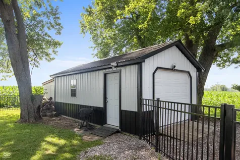 3691 N Us 421 Whitestown IN 46075