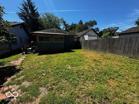2532 E 17th Street Indianapolis IN 46218