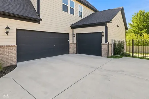 8822 Rockwood Lane Indianapolis IN 46259