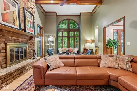 7124 Tuliptree Trail Indianapolis IN 46256