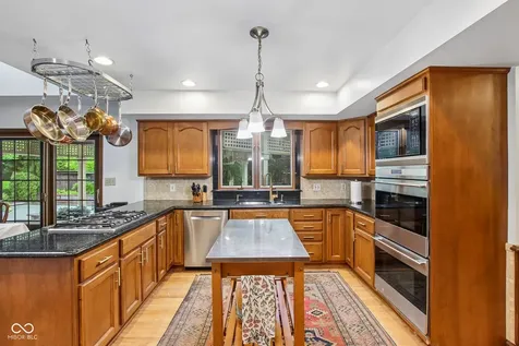 7124 Tuliptree Trail Indianapolis IN 46256