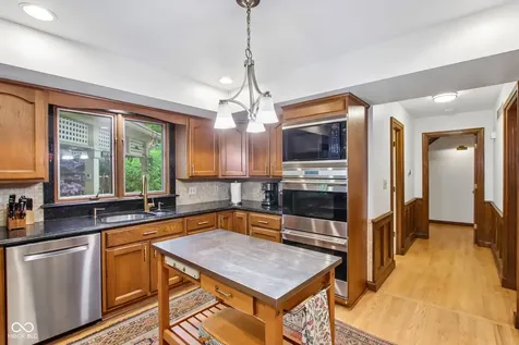 7124 Tuliptree Trail Indianapolis IN 46256