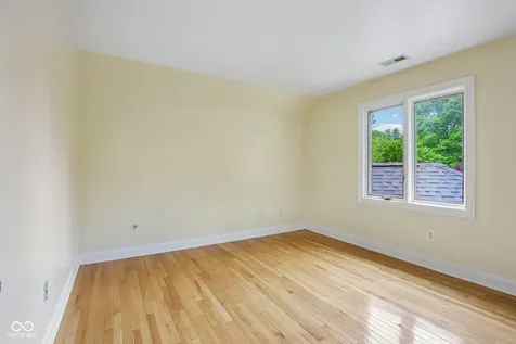 7124 Tuliptree Trail Indianapolis IN 46256