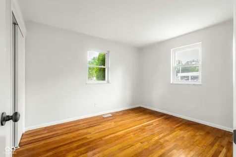 2715 Magnolia Court Columbus IN 47203