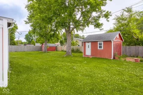 2715 Magnolia Court Columbus IN 47203