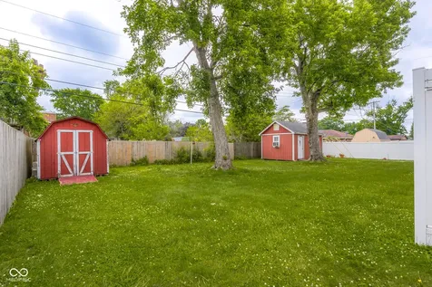 2715 Magnolia Court Columbus IN 47203