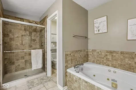12552 Geist Cove Drive Indianapolis IN 46236