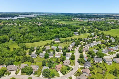 12552 Geist Cove Drive Indianapolis IN 46236