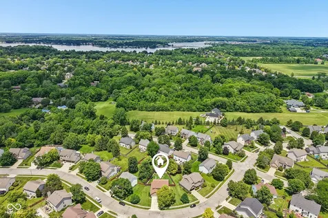 12552 Geist Cove Drive Indianapolis IN 46236