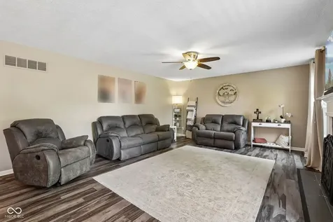 12552 Geist Cove Drive Indianapolis IN 46236