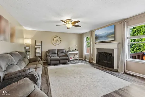 12552 Geist Cove Drive Indianapolis IN 46236