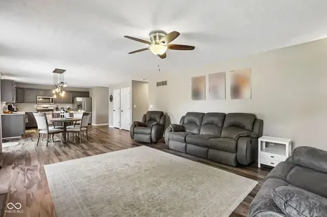 12552 Geist Cove Drive Indianapolis IN 46236