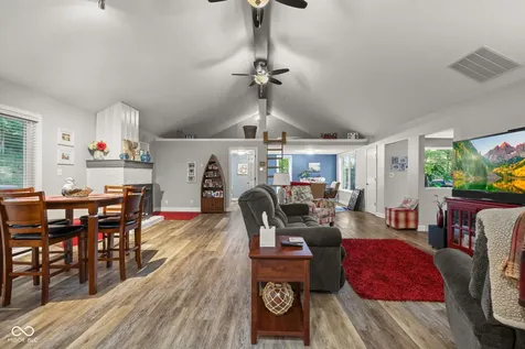 335 W Lakeview Drive Nineveh IN 46164